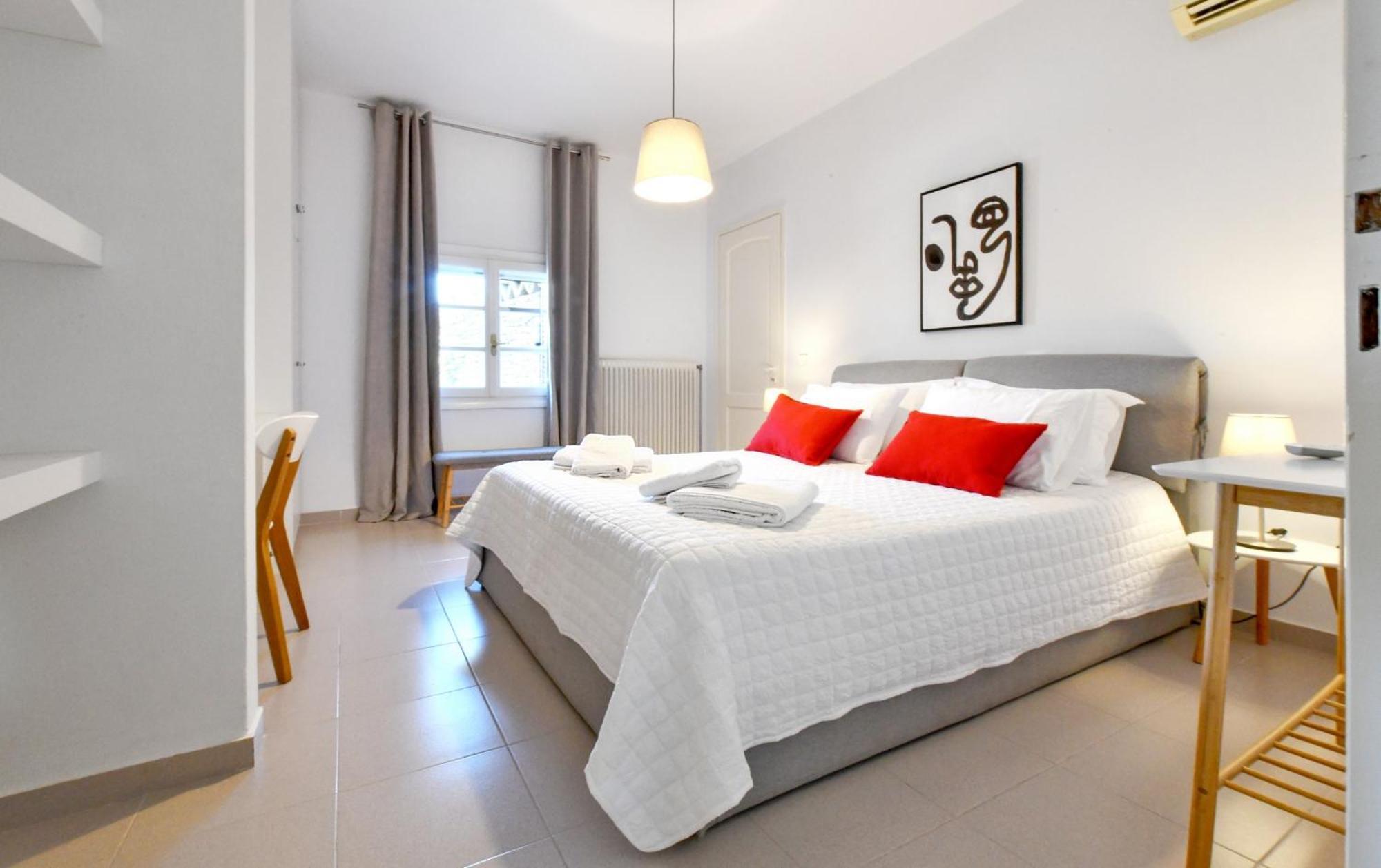 Amazing 2 Bedroom Apartment Overlooking The Marina Of Vourkárion 外观 照片