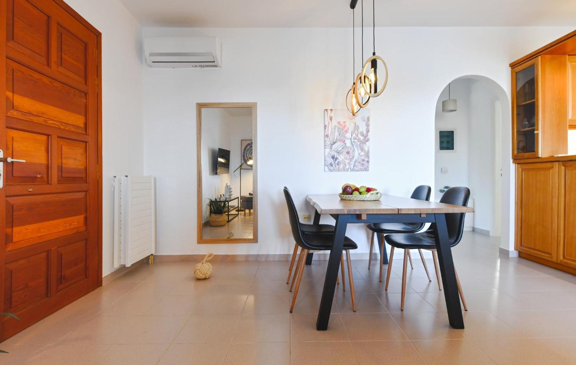 Amazing 2 Bedroom Apartment Overlooking The Marina Of Vourkárion 外观 照片
