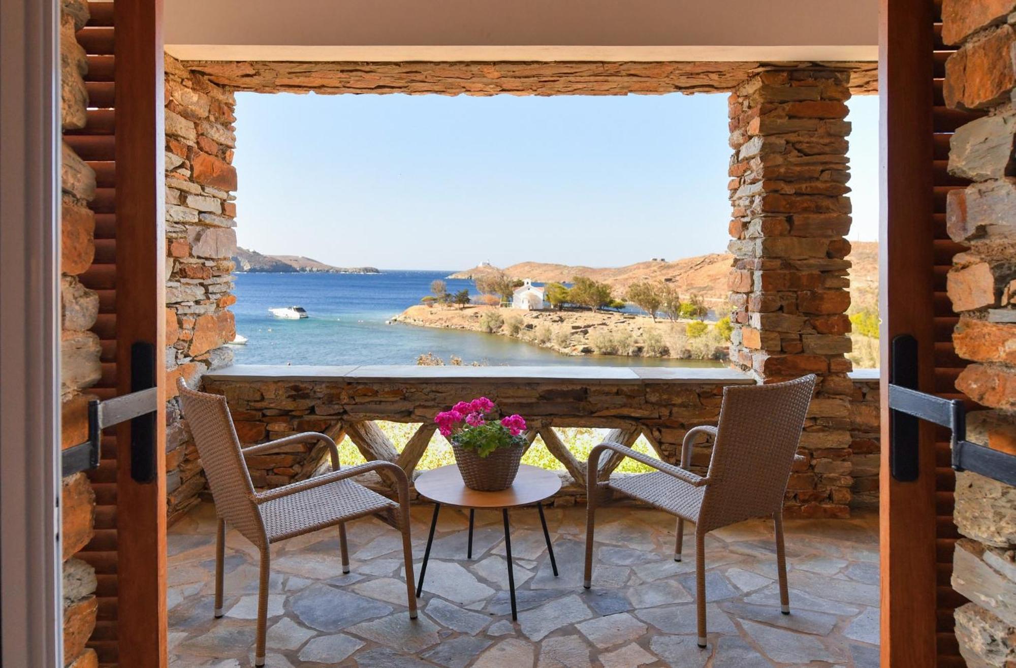 Amazing 2 Bedroom Apartment Overlooking The Marina Of Vourkárion 外观 照片