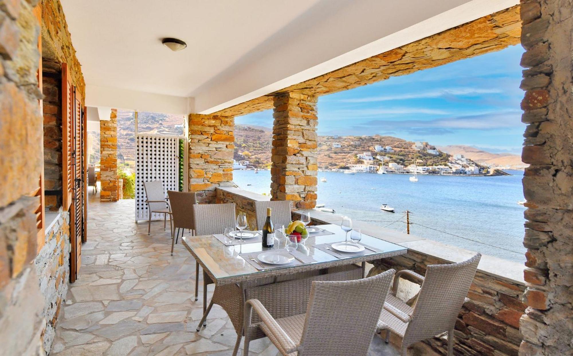 Amazing 2 Bedroom Apartment Overlooking The Marina Of Vourkárion 外观 照片